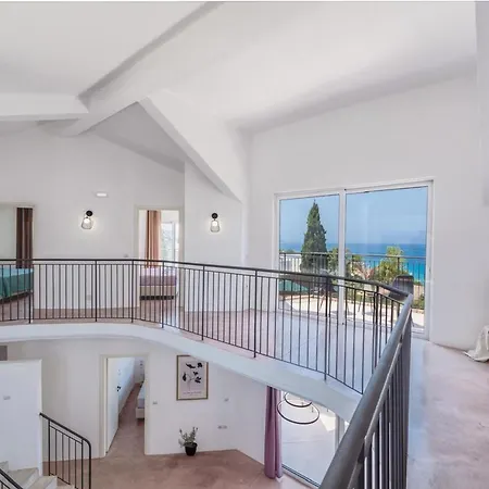 Casa De Sun With Seaview Pool Tragaki